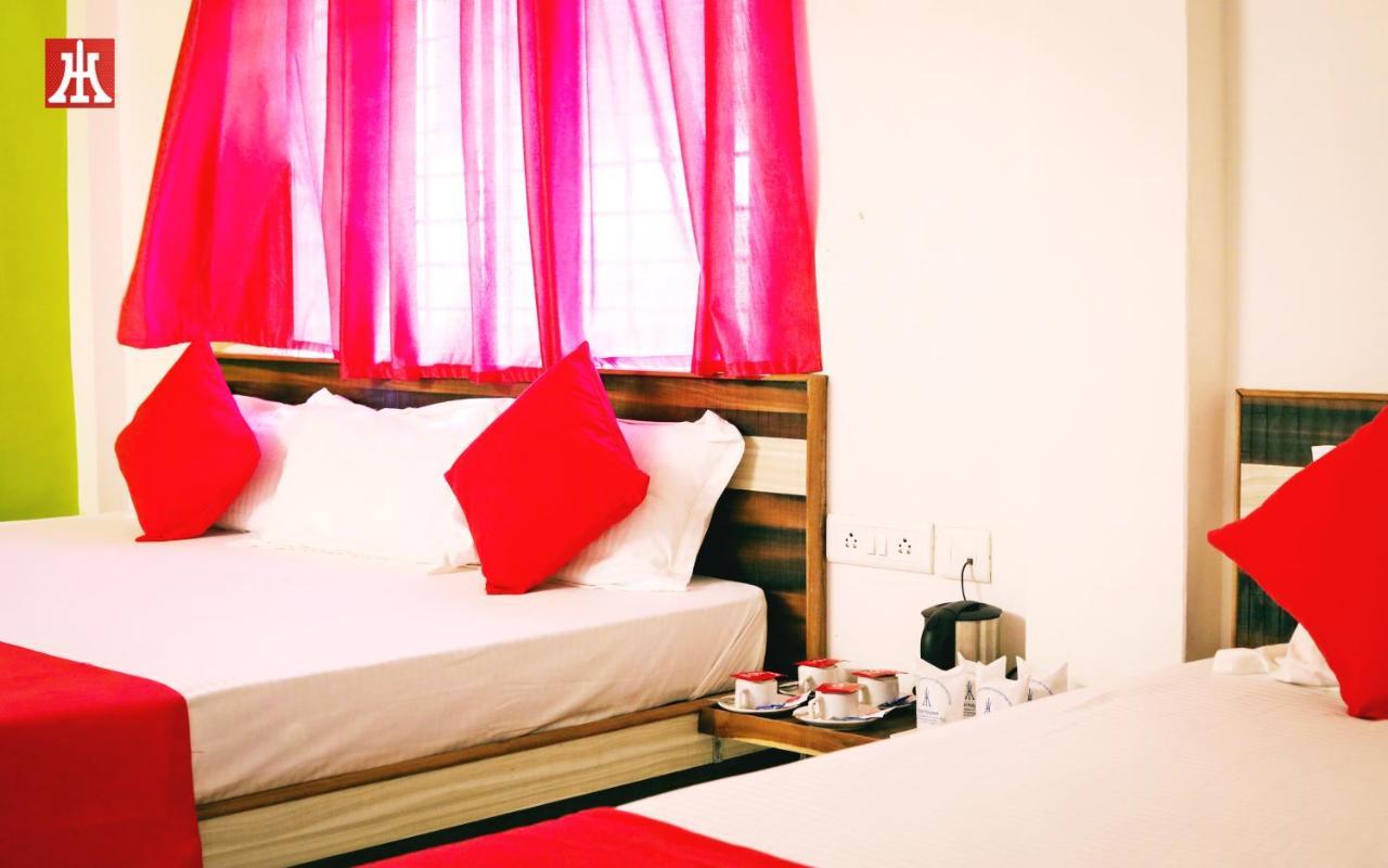 Hotel Holydon Njp Siliguri Exterior photo